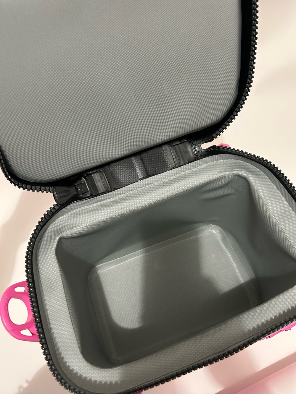 Yeti Pink Soft Cooler Bag with Top Handle - Picture 4 of 5